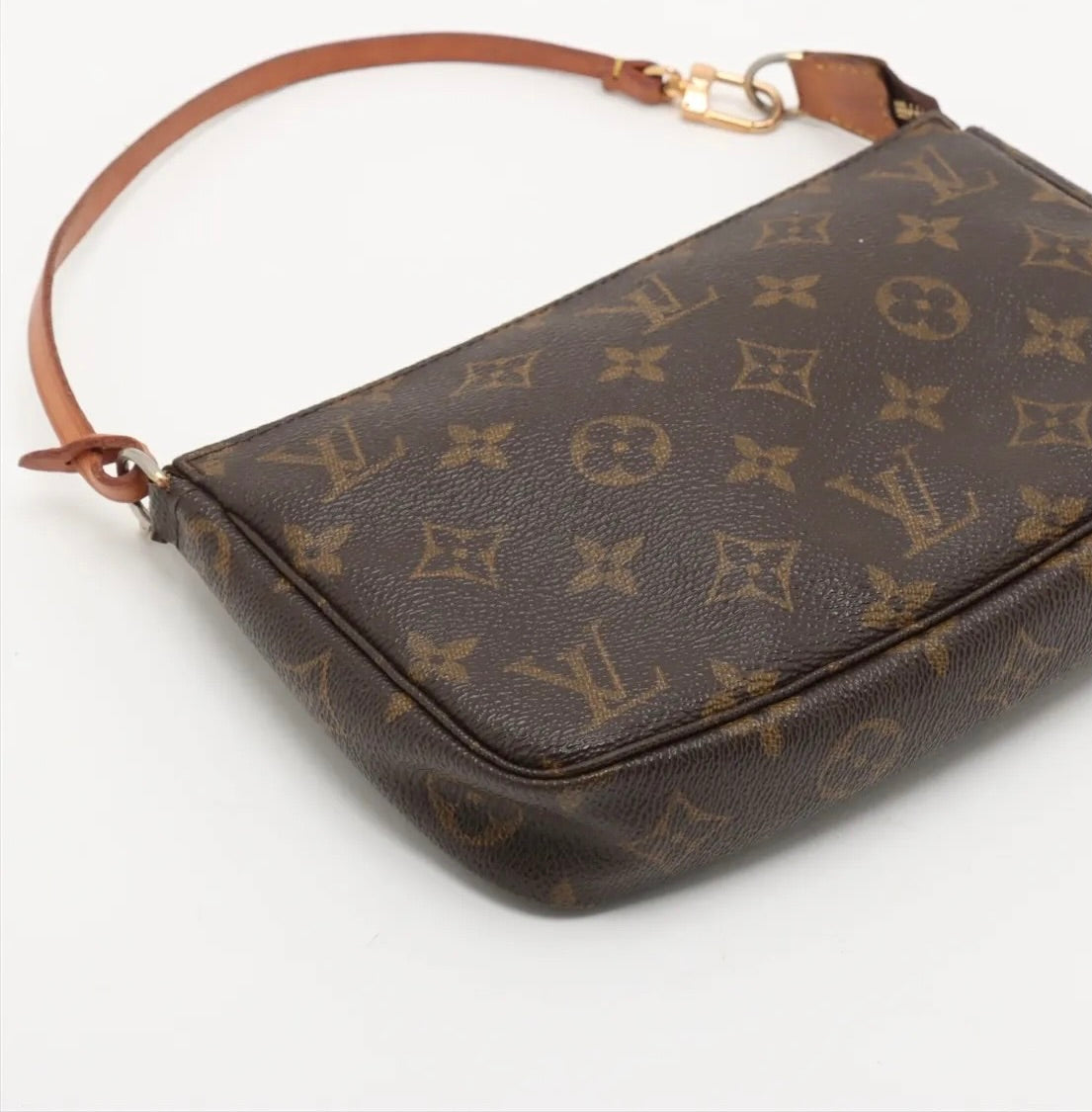Louis Vuitton Accessories Pochette