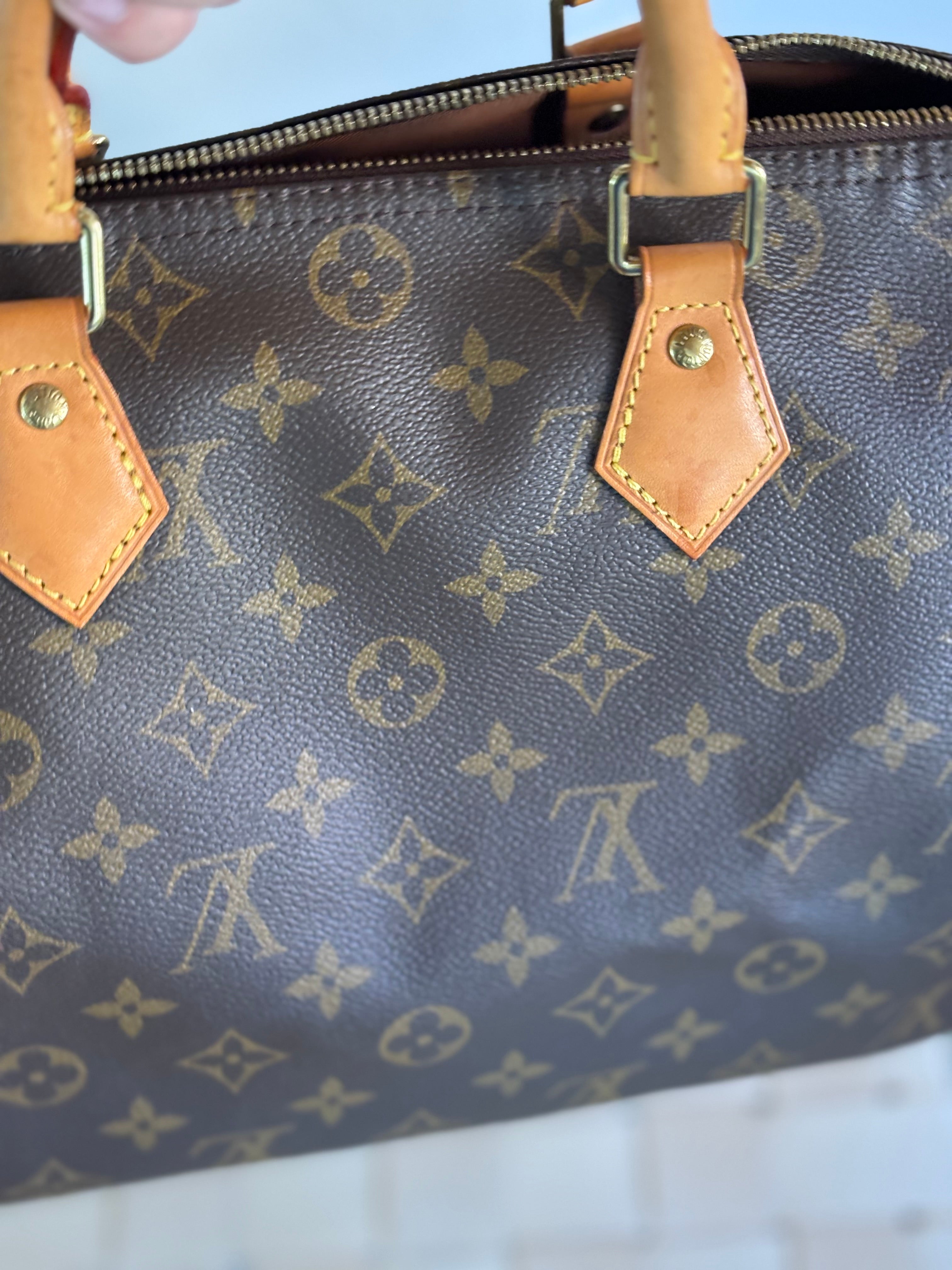 Louis Vuitton Speedy 30
