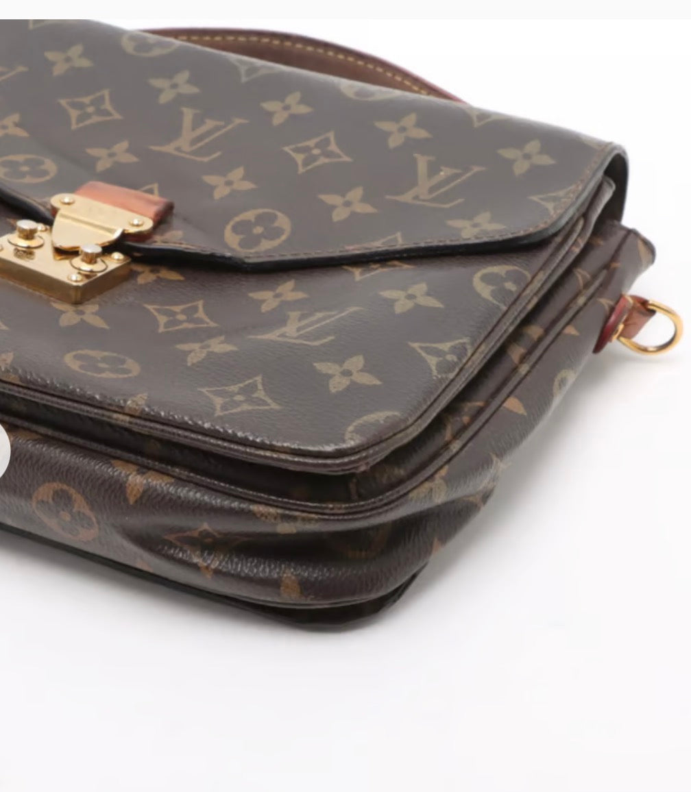 Louis Vuitton Pochette Metis taske