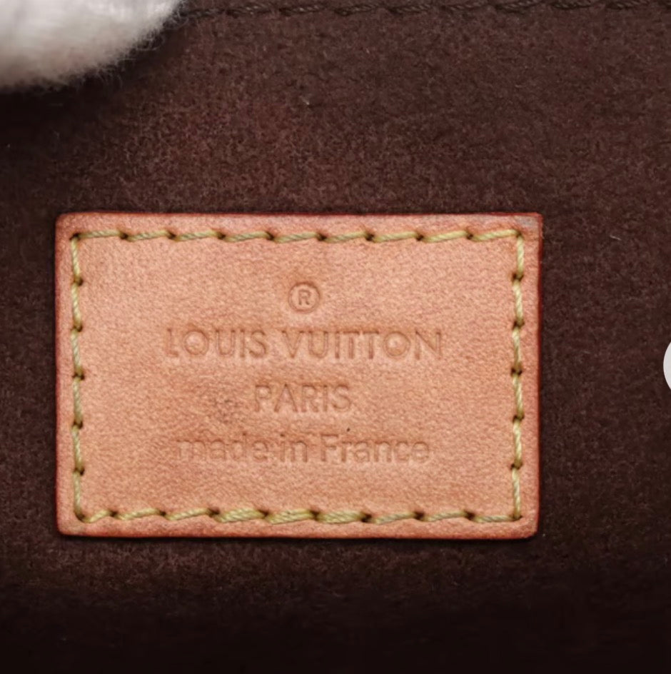 Louis Vuitton Pochette Metis taske