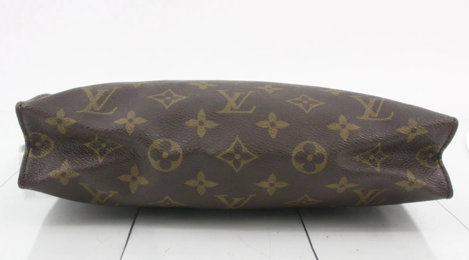 Louis Vuitton Pochette Toilette 26