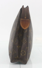 Louis Vuitton Pochette Toilette 26