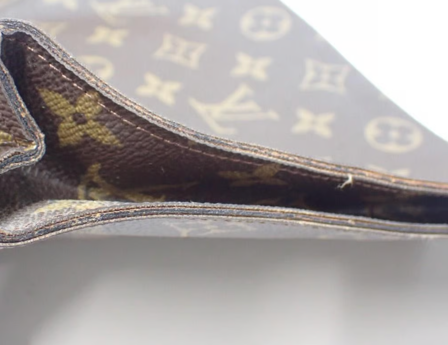 Louis Vuitton Pochette Toilette 26