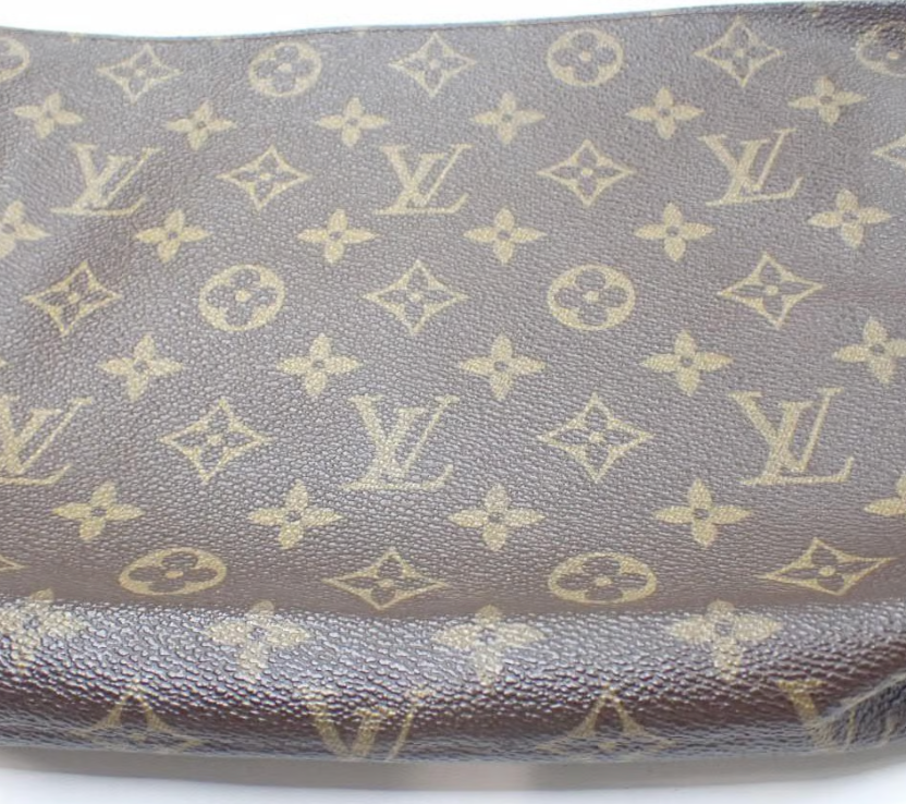 Louis Vuitton Pochette Toilette 26